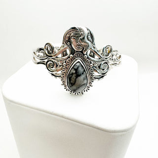 Siren's Call Cuff