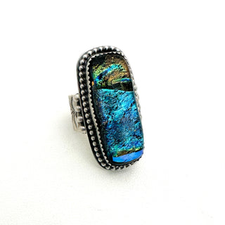 Dichroic Rings